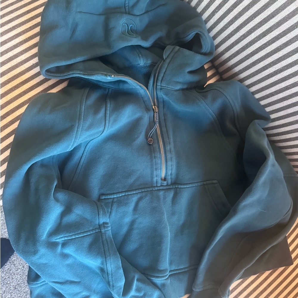 lululemon athletica Blue Hoodie scuba crew Sweater